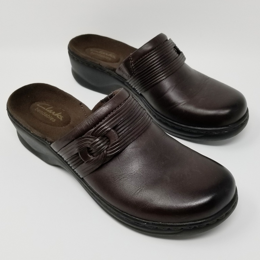 Lexi Redwood Clogs size 7